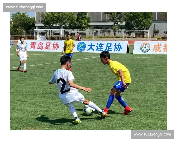 上海 40 年老牌青少年足球赛今夏重燃战火!全城招募少年 “足球小将” 上海 40 年老牌青少年足球赛今夏重燃战火!全城招募少年 “足球小将”