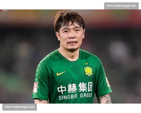 李磊 200 战获纪念球衣 与张稀哲 400 战传奇合影致敬队史 李磊 200 战获纪念球衣 与张稀哲 400 战传奇合影致敬队史