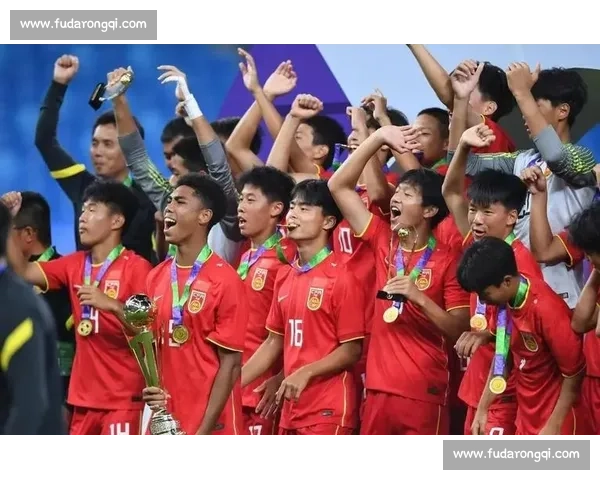 宋凯寄语 U18 国足:以连胜为阶 向突破而行 宋凯寄语 U18 国足:以连胜为阶 向突破而行